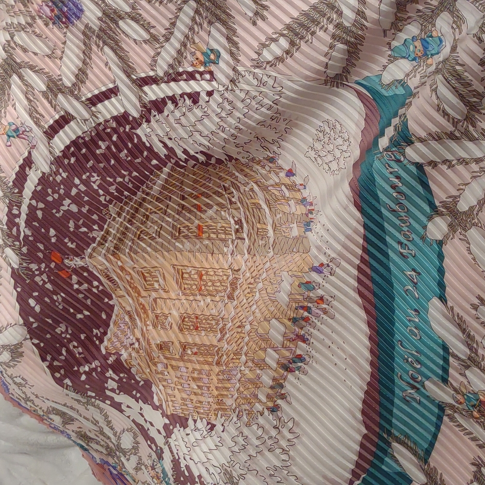 Hermes 'Noel au 24 Faubourg' Plisse Silk Christmas Scarf - Picture 2 of 9